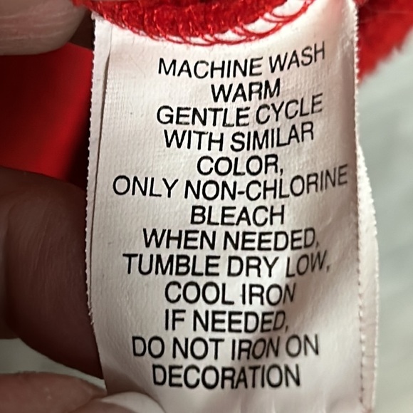 Mountain Lake Red Winter Christmas Fleece Vest. Size XL, Zips with Pockets - Picture 8 of 11